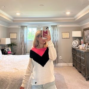 White, pink and blue Abercrombie sweater size 11/12